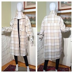 Bluenotes Shacket Ivory/Cream/Tan Plaid Size XL